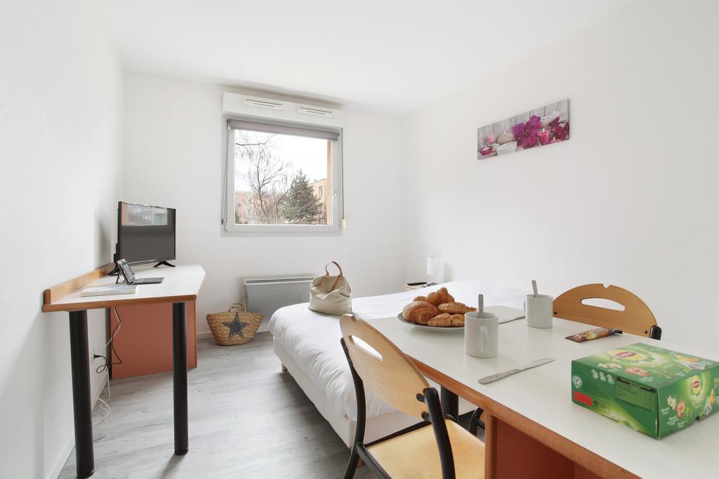 Neoresid - Residence Clos Morlot Dijon Bagian luar foto